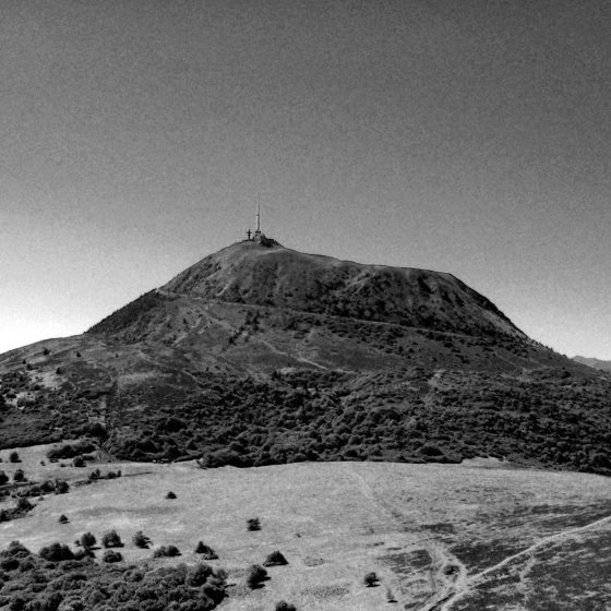 Puy de Dôme near Clermont-Ferrand in Auvergne in France. Photo by Romain Cadiou, Creative Commons Attribution-Share Alike 3.0 Unported